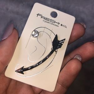 Arrow crystal stud cuff earrings